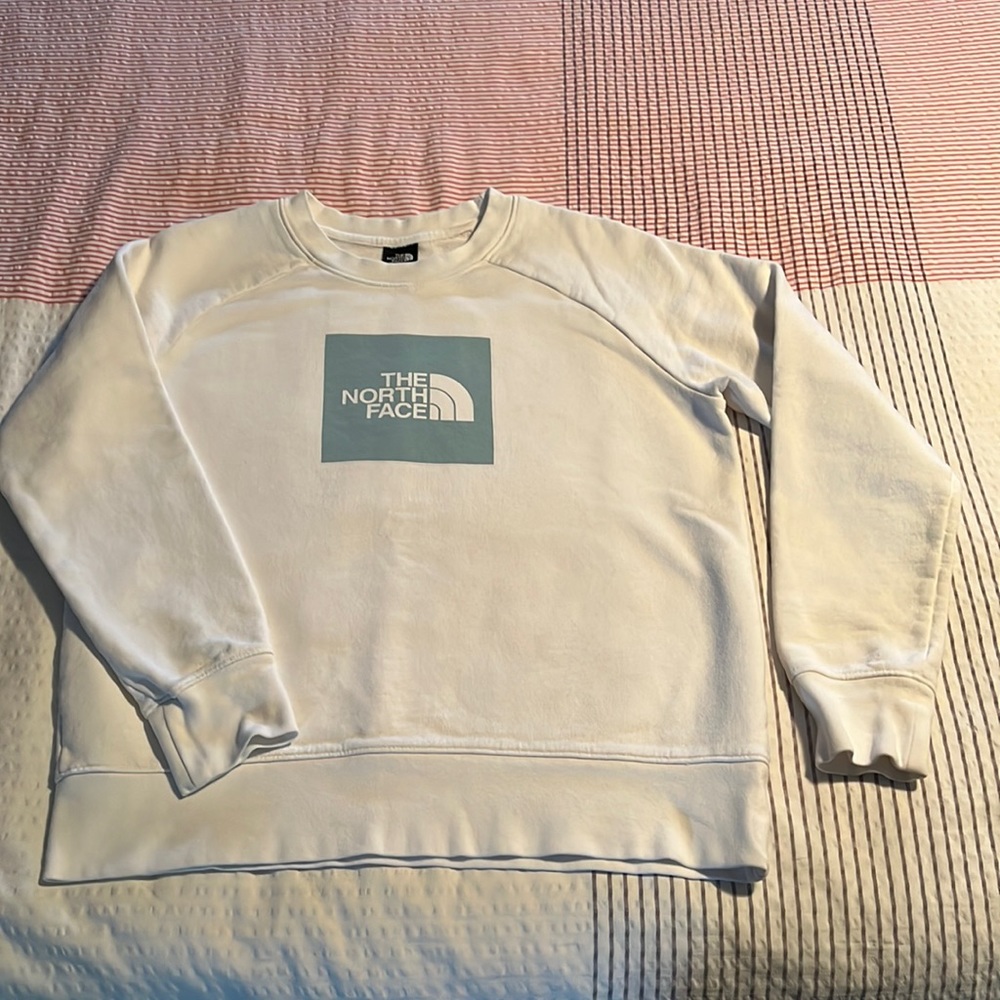 The North Face, sweatshirt. Women’s size large. Great condition